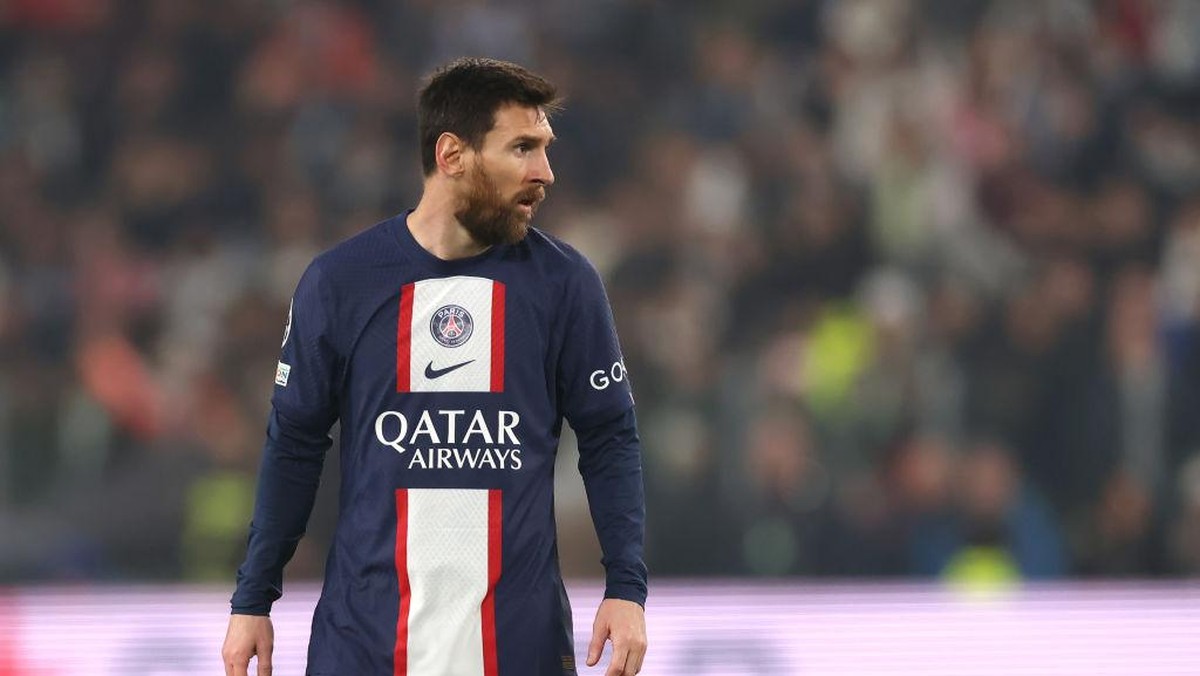Lionel Messi dikabarkan akan bertahan di PSG lebih lama. (Foto: Getty Images/Jonathan Moscrop)