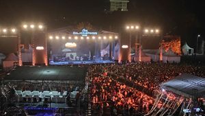 Potret Kemeriahan Malam Tahun Baru di GWK