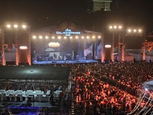 Potret Kemeriahan Malam Tahun Baru di GWK Potret Kemeriahan Malam Tahun Baru di GWK