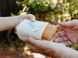 Pindah ke Desa, Netizen Ini Kena Julid Tetangga Karena Selalu Beli Makanan