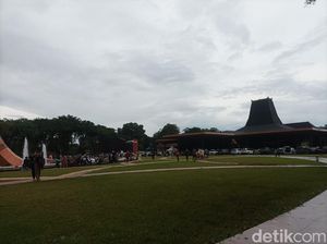 19 Ribu Pengunjung Padati TMII Sejak Sore Hari, Mau Pesta Tahun Baru