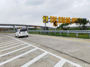 Tol KLBM-Trans Jawa Dibuka Fungsional Hari Ini, Pengendara Antusias Tol KLBM-Trans Jawa Dibuka Fungsional Hari Ini, Pengendara Antusias