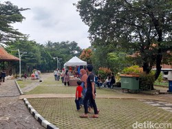 Jelang Tahun Baru 2023, Warga Mulai Datangi Setu Babakan