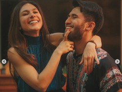 Asyik Banget! Goyangan Wulan Guritno dan Sabda Ahessa Jadi Sorotan