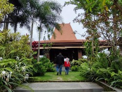 Tempatnya Adem! Ini Bale Bungah yang Sajikan Makanan Tradisional di Kediri