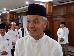 Canda Bahlil Saat Ganjar dan Erick Merah Putih Ucapkan Selamat Imlek