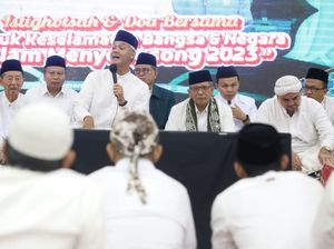 Ganjar Gelar Istigasah Malam Tahun Baru di Semarang, Ini Tujuannya Ganjar Gelar Istigasah Malam Tahun Baru di Semarang, Ini Tujuannya