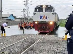 Stasiun Semarang Tawang Sempat Banjir, Ini 5 Hal yang Diketahui Stasiun Semarang Tawang Sempat Banjir, Ini 5 Hal yang Diketahui