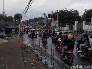 Kondisi Terkini Kepadatan di Jalur Wisata Pacet Mojokerto Kondisi Terkini Kepadatan di Jalur Wisata Pacet Mojokerto