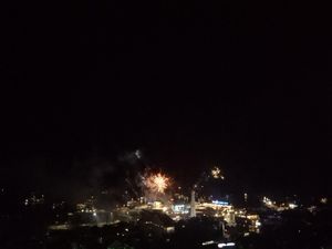 Kembang Api 5 Menit Tandai Pergantian Tahun di Labuan Bajo Kembang Api 5 Menit Tandai Pergantian Tahun di Labuan Bajo