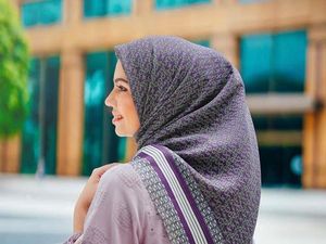 Daftar Brand Hijab Terkenal di Indonesia yang Murah Hingga Mahal Daftar Brand Hijab Terkenal di Indonesia yang Murah Hingga Mahal
