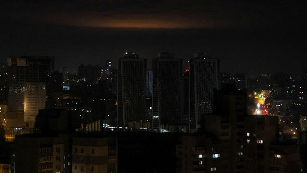 Malam Tahun Baru di Kyiv Diwarnai Serangan Drone Rusia
