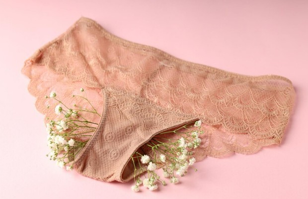 Menggunakan Celana Dalam yang Ketat