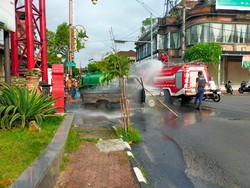 Mobil Terbakar di Gianyar, 1 Orang Terluka