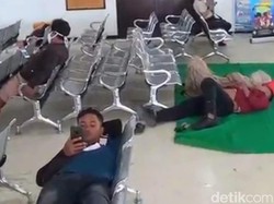 Pelabuhan Situbondo Ditutup karena Cuaca Ekstrem, Puluhan Penumpang Terlantar