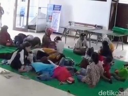 Pelabuhan Situbondo Ditutup gegara Cuaca Ekstrem, Abror Tunda Tunangan