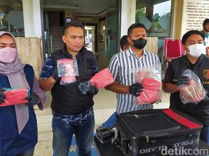 Sekoper Uang Palsu Rp 500 Juta Gagal Diedarkan di Banyuwangi Sekoper Uang Palsu Rp 500 Juta Gagal Diedarkan di Banyuwangi