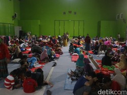 Curhat Korban Banjir di Kudus, Tak Bisa Kerja-Perabot Rumah Terendam