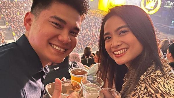 Romantisnya Acha Septriasa Kulineran Bareng Vicky Kharisma