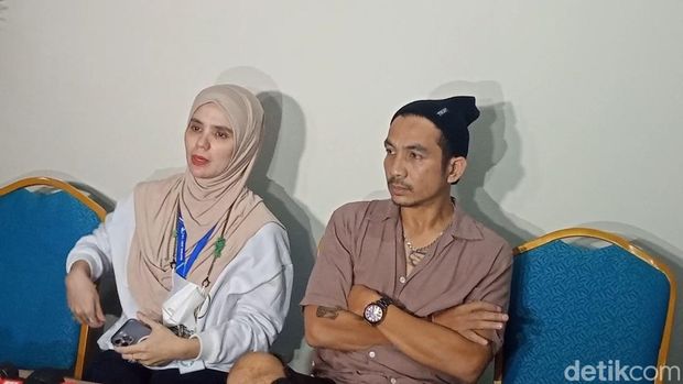 Aldila Jelita memberikan penjelasan tentang kondisi Indra Bekti.