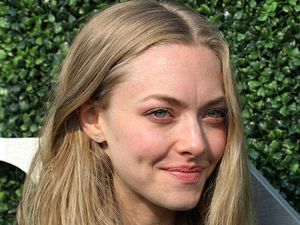 10 Artis Berani Pamer Wajah Tanpa Makeup di Red Carpet, Termasuk Piala Oscar 10 Artis Berani Pamer Wajah Tanpa Makeup di Red Carpet, Termasuk Piala Oscar