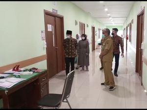 Bupati Trenggalek Temukan Ini saat Sidak Hari Pertama Masuk Kerja 2023 Bupati Trenggalek Temukan Ini saat Sidak Hari Pertama Masuk Kerja 2023