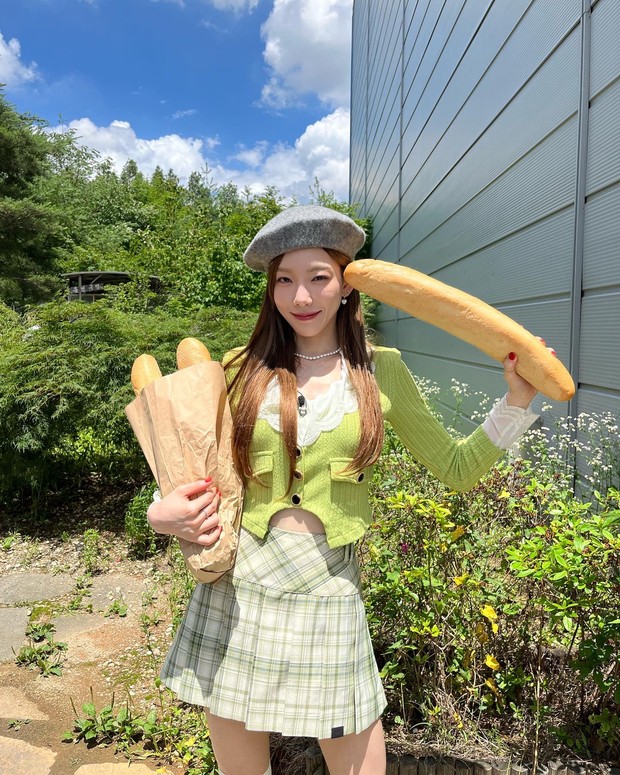 Gaya Taeyeon SNSD. Foto: Twitter.com/TAEYEONsmtown Gaya Taeyeon SNSD. Foto: Twitter.com/TAEYEONsmtown