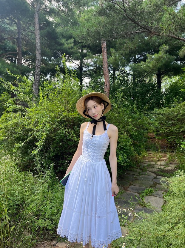 Gaya Taeyeon SNSD. Foto: Twitter.com/TAEYEONsmtown Gaya Taeyeon SNSD. Foto: Twitter.com/TAEYEONsmtown