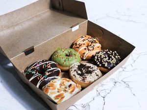 Toko Ini Tawarkan Hampers Beragam Bakery yang Cocok untuk Hadiah