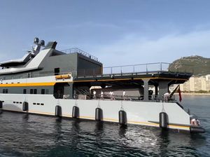 Dulu Melarat, Kini Pendiri WhatsApp Punya Dua Kapal Mewah