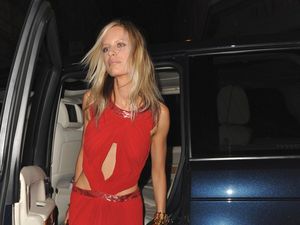 Resolusi Tahun Baru Model Karolina Kurkova: Punya SIM di 2023 Resolusi Tahun Baru Model Karolina Kurkova: Punya SIM di 2023