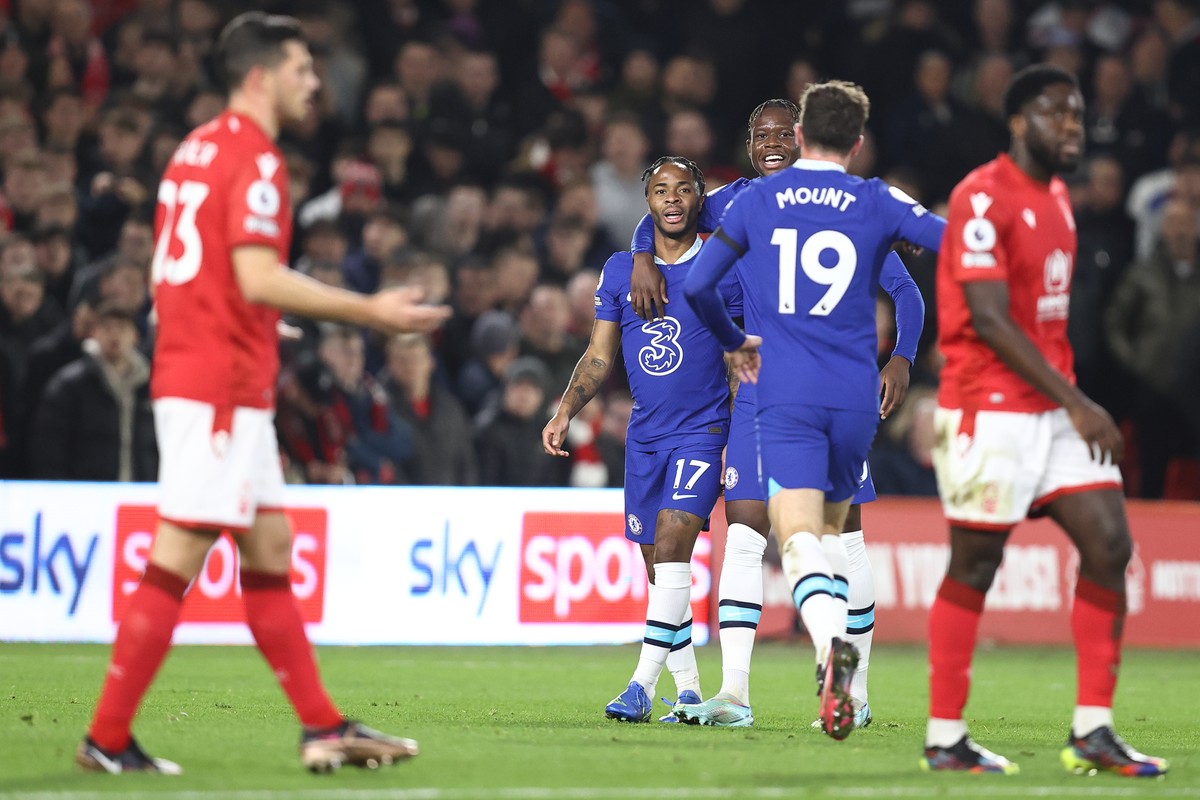 Chelsea memimpin 1-0 atas Nottingham Forest di babak pertama. (Foto: Getty Images/James Williamson - AMA)