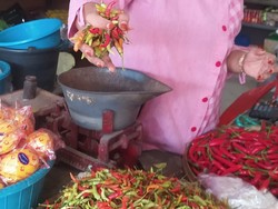 Awal Tahun Baru 2023, Harga Cabai di Pasar Sore Lamongan Makin Pedas