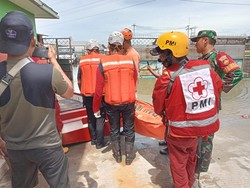 Lagi, Seorang Warga Tewas Tersengat Listrik di Lokasi Banjir Semarang