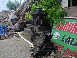 Pohon Tua di Kuta Tumbang Timpa Dua Palinggih hingga Warung Lalapan