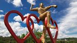Monumen Pele di Kampung Halaman untuk Mengenang Sang Raja