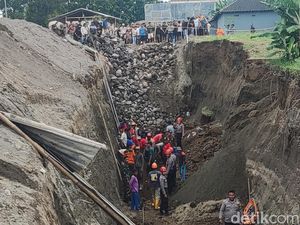 4 Pekerja Tertimbun Galian Perumahan di Sleman, Korban Terakhir Ditemukan 4 Pekerja Tertimbun Galian Perumahan di Sleman, Korban Terakhir Ditemukan