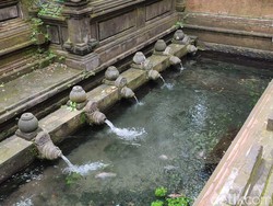 Berdesir Hati Melihat Tirta Empul, Tempat Melukat Semua Agama