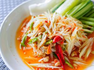 3 Resep Salad Khas Thailand yang Renyah dan Pedasnya Nampol 3 Resep Salad Khas Thailand yang Renyah dan Pedasnya Nampol