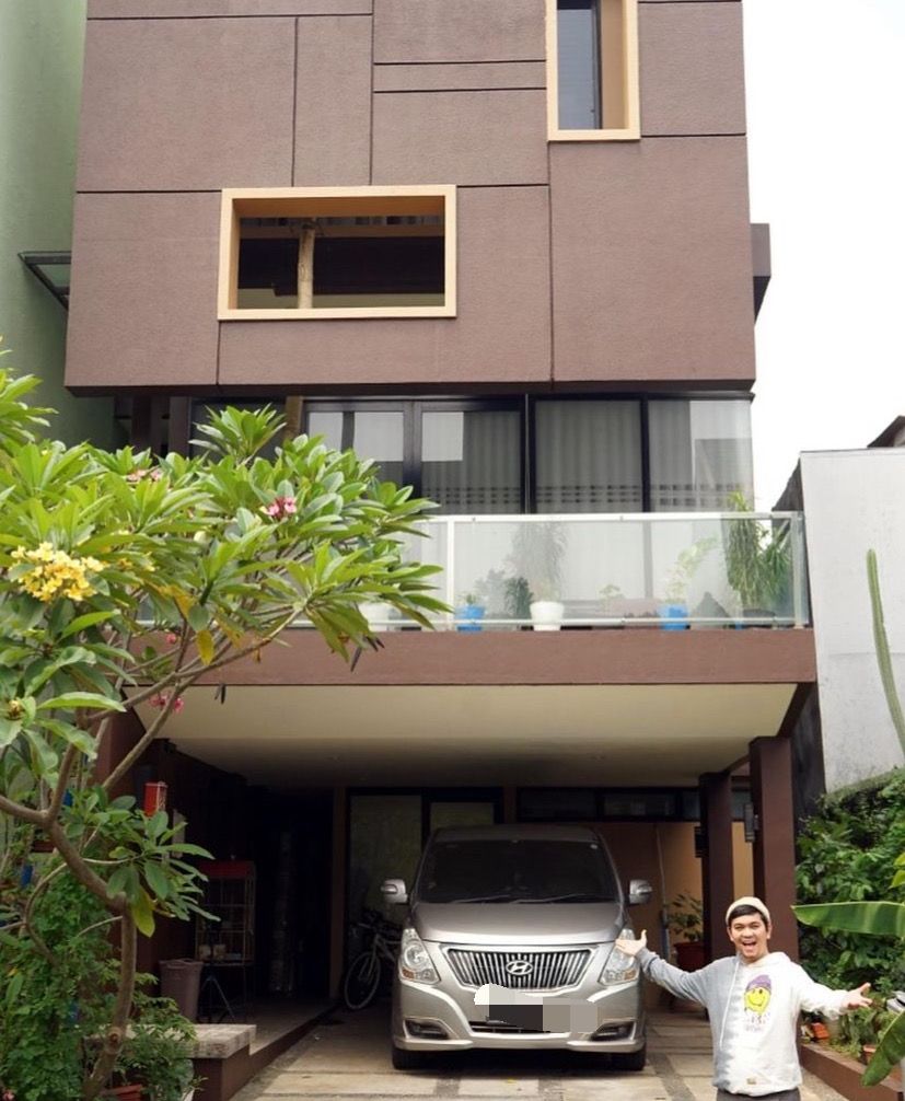Rumah Indra Bekti Rumah Indra Bekti