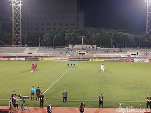 Filipina Vs Indonesia: Mengheningkan Cipta untuk Pele