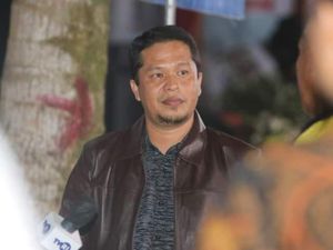 Kembang Api Meledak di Tangan Wabup Kaur: 3 Jari Selamat, 3 Putus Kembang Api Meledak di Tangan Wabup Kaur: 3 Jari Selamat, 3 Putus