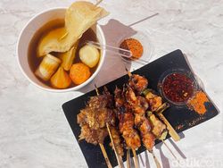 Yataitori: Oishii! Angkringan Sate Jepang Hits di Bekasi Punya 4 Anak Muda