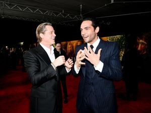 Momen Unik Diego Calva Kenalan dengan Brad Pitt: Dibuat Prank!