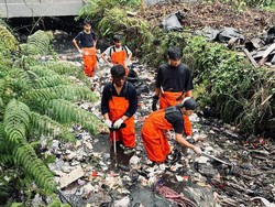 Pandawara Group, Lima Sahabat Menerjang Sungai demi Pungut Sampah