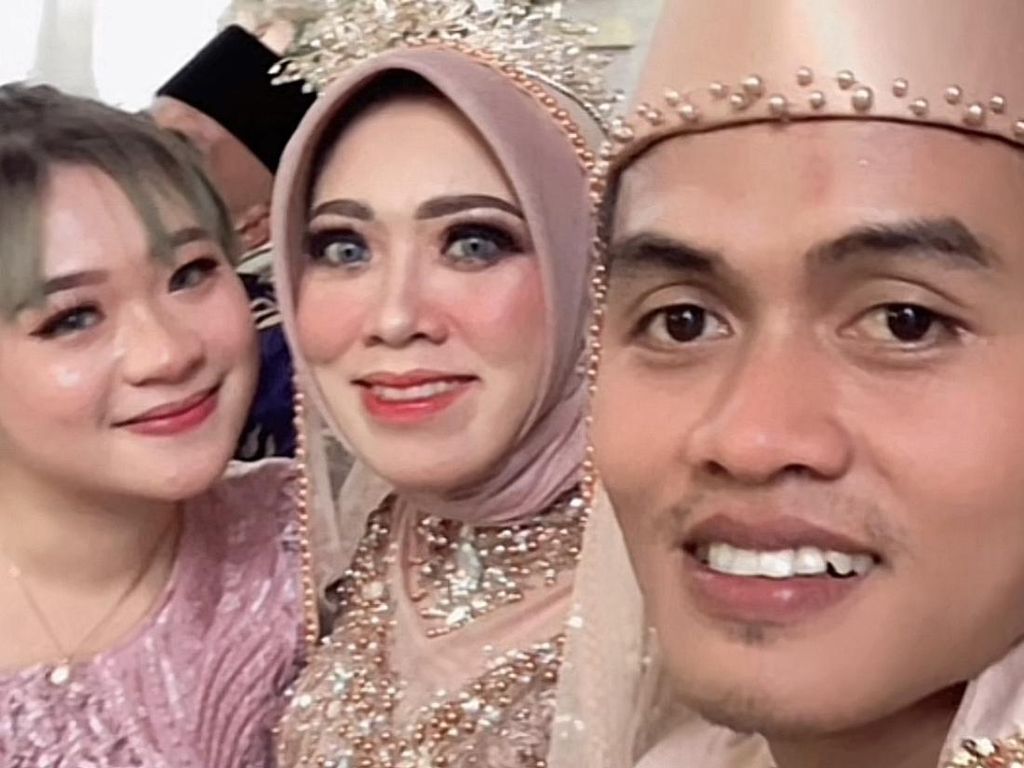 Most Pop: Wanita Disebut Ikhlas Pacar Menikah dengan Ibu Kandung, Faktanya... Most Pop: Wanita Disebut Ikhlas Pacar Menikah dengan Ibu Kandung, Faktanya...