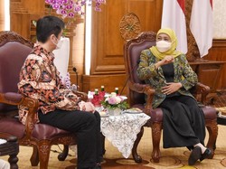 Khofifah Harap Konjen RRT Undang Investor Bangun Pabrik Porang di Jatim