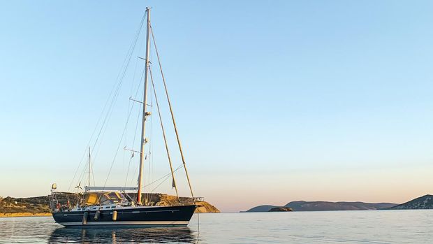 Ika Permatasari-Olsen, perempuan asal Surabaya yang telah 5 tahun hidup nomaden di atas kapal yacht.