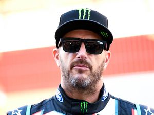 Pereli Ken Block Tewas Dalam Kecelakaan Mobil Salju Pereli Ken Block Tewas Dalam Kecelakaan Mobil Salju