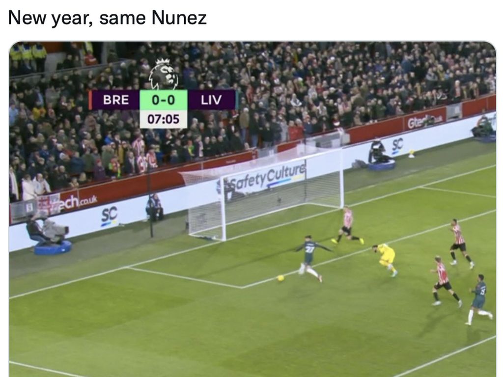 Meme Nunez Gagal Jebol Gawang Kosong dan Liverpool Keok